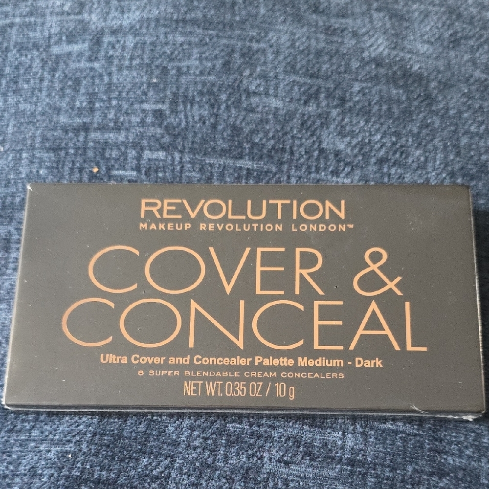 Revolution Cover & Conceal Palette